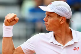 Ngược dòng không tưởng, Berdych hạ gục Djokovic