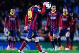 Sociedad tạo ra "cơn địa chấn" khi đè bẹp Barca