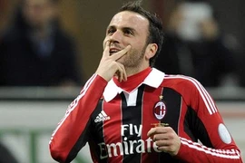 Milan ngược dòng thành công trong trận cầu hấp dẫn