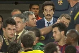 HLV Mourinho đối mặt với án phạt kỷ lục