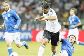  Lịch sử đang nghiêng về Italia 