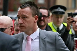 Terry bất ngờ từ giã đội tuyển Anh