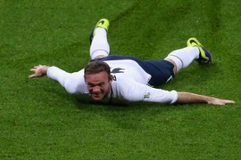 Rooney tỏa sáng đưa ĐT Anh tới Brazil