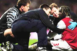 Sagna bị gẫy chân 