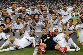 Trung vệ Barca dâng Siêu cúp Tây Ban Nha cho Real