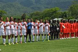 ĐT Samoa thắng trận đầu tiên nhờ công một "cô gái"