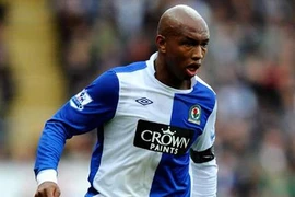 Hadji Diouf nhận án phạt của FSF