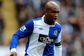 Hadji Diouf nhận án phạt của FSF