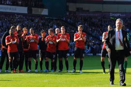Sir Alex Ferguson sắp trở lại nghiệp cầm quân?