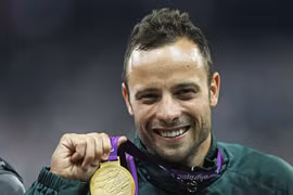 “Người không chân” phá kỷ lục Paralympic