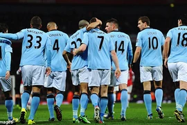 Man City phá dớp tại Emirates