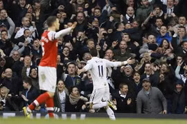 Tottenham đá bay Chelsea khỏi tốp 3