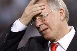 HLV Ferguson phải đi cấp cứu