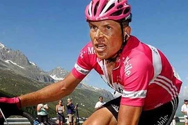 Thêm một huyền thoại xe đạp thừa nhận sử dụng doping