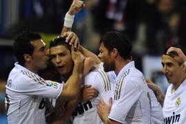 Atletico Madrid 1 - 4 Real Madrid: Ronaldo gây đột biến 