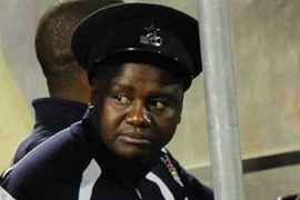 HLV đội tuyển Nam Phi chết vì tai nạn giao thông