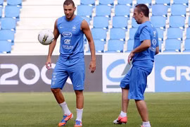 Ribery và Benzema vẫn chưa thoát khỏi vụ mua dâm