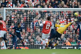 Arsenal bị loại khỏi Cup FA 