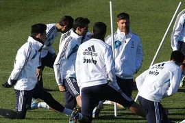 Real Madrid “tan đàn xẻ nghé”