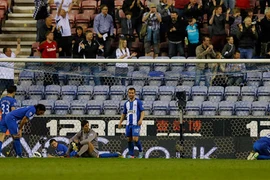 Wigan lâm nguy trong cuộc đua trụ hạng