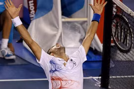 Djokovic vất vả vượt qua Murray để đối mặt với Nadal