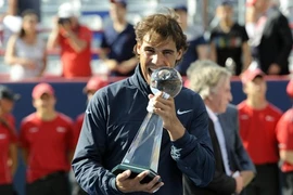 Nadal và Serena giành Roger Cup 2013