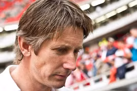 Van der Sar an ủi CĐV Man United