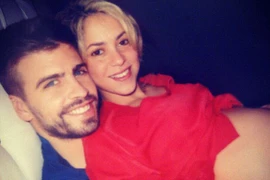 Pique đã chính thức lên chức bố