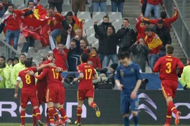 TBN khẳng định sức mạnh, Italy sống nhờ Balotelli