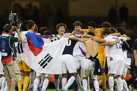 Hạ Nhật Bản, Hàn Quốc lần đầu tiên giành HCĐ