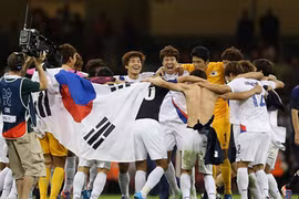 Hạ Nhật Bản, Hàn Quốc lần đầu tiên giành HCĐ