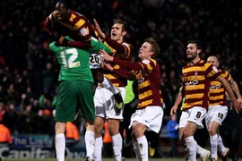 Arsenal bị đội bóng hạng 3 cho bẽ mặt