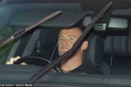 Rooney bị chuyển xuống đội trẻ