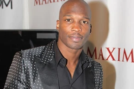 Ngôi sao bóng bầu dục Mỹ bị lộ băng sex tập thể