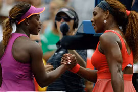 Serena trả được món nợ trước Stephens