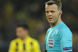 Trọng tài bắt CK Confed Cup: Điềm gở của người TBN