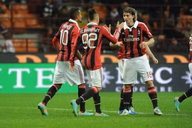 El Shaarawy lại cứu AC Milan