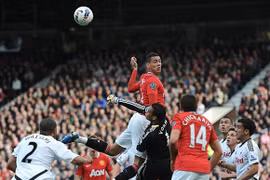 Chris Smalling có nguy cơ vắng mặt