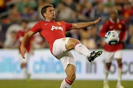 Cựu thần đồng Owen giúp MU đè bẹp Leeds