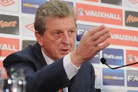HLV Roy Hodgson siết chặt kỷ luật