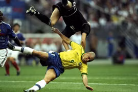 Cơn động kinh của Ronaldo được giải mã?