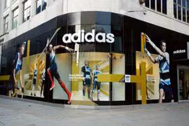 Adidasbị cáo buộc bóc lột công nhân