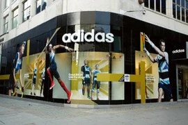 Adidasbị cáo buộc bóc lột công nhân
