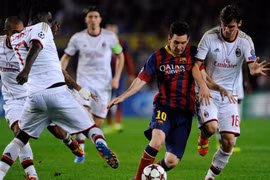 Barcelona 3-1 Milan: Messi xóa tan nghi ngờ