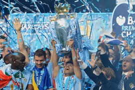 Man City trả giá sau chức vô địch