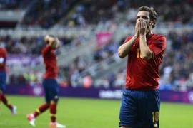 Thất vọng tràn trề, Olympic Tây Ban Nha xách vali về nước