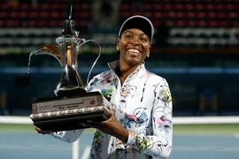 Venus Williams lập hat-trick tại Dubai