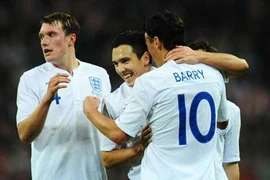 Anh chiến thắng, Tây Ban Nha lại gây thất vọng 