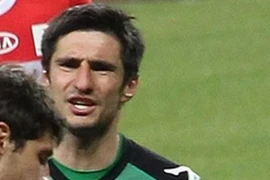 Bị đánh gần chết còn phải nộp phạt