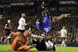 Bất phân thắng bại tại White Hart Lane 